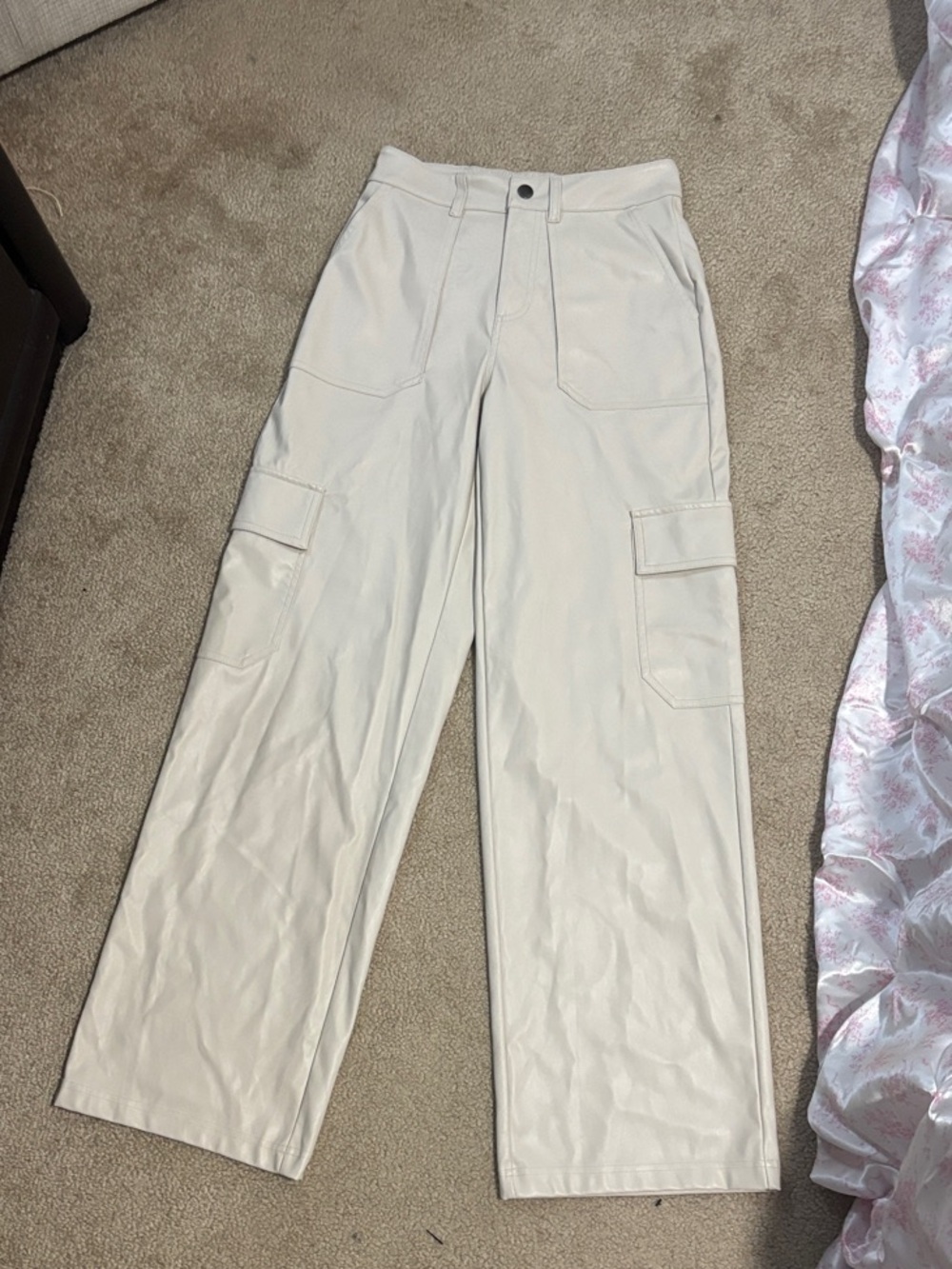 wild fable Cream Wide-Leg Cargo Trousers